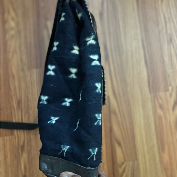 Backpack - Picture 2 of 7